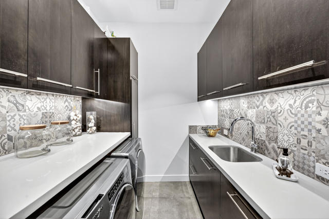 49120 Sunrose Lane, Palm Desert CA: https://media.crmls.org/mediaz/cbbb4fea-c669-4912-ab81-780a21eaef10.jpg