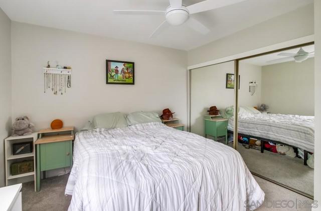 3262 Ashford St, San Diego CA: https://media.crmls.org/mediaz/cbbbaf4e-ddfa-4d11-acd7-f20e2f4f6571.jpg