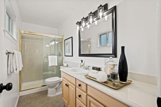 135 Belvue Drive, Los Gatos CA: https://media.crmls.org/mediaz/cbbc33d3-1cc9-4854-8ceb-8d3bb7f0a1a6.jpg