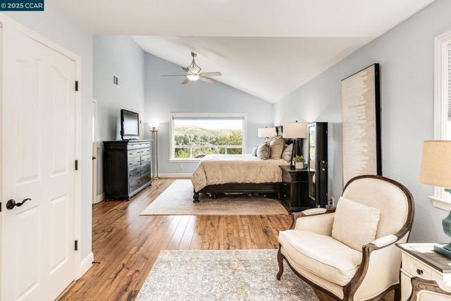 4040 Westminster Pl, Danville CA: https://media.crmls.org/mediaz/cbbccb8a-6129-4266-9b1d-a69be67b6c66.jpg