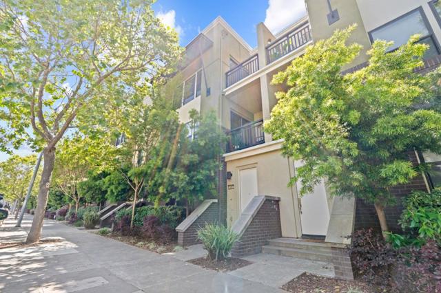 1207 66th Street, Oakland CA: https://media.crmls.org/mediaz/cbbd4ccb-997b-4756-baeb-8420169310de.jpg