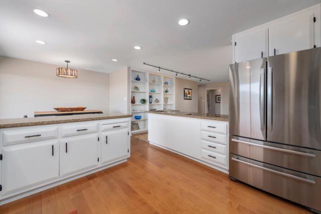 165 Golden Oak Drive, Portola Valley CA: https://media.crmls.org/mediaz/cbbd7b63-e056-4b5c-92df-73d3a710b4c2.jpg