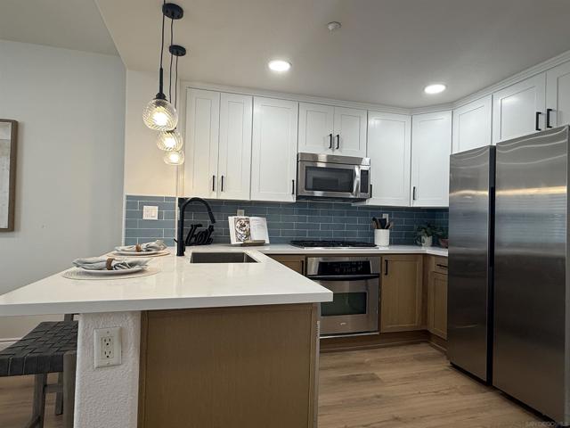 17070 Calle Trevino, San Diego CA: https://media.crmls.org/mediaz/cbbd8a4a-5eaa-48f9-b472-d614944b49fc.jpg