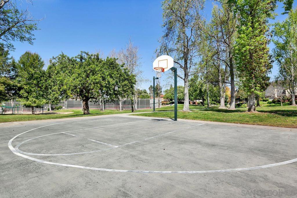 https://media.crmls.org/mediaz/cbbe13e7-05ee-470f-96e7-ba17b428ff07.jpg?preset=X-Large