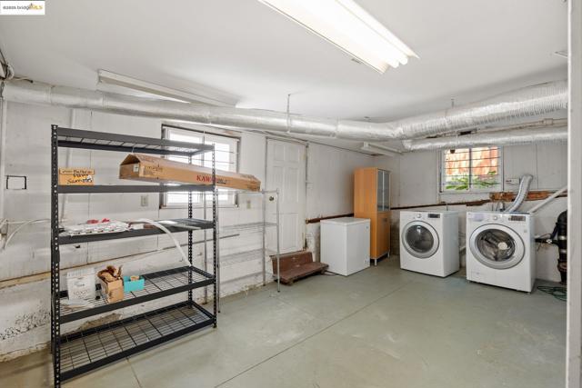 355 Arlington Ave., Berkeley CA: https://media.crmls.org/mediaz/cbbe5742-48c3-4f28-b8ef-c1d4acf90577.jpg