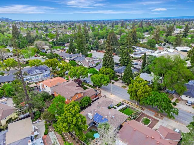 1528 Fernside Street, Redwood City CA: https://media.crmls.org/mediaz/cbbf35db-c2ea-497c-8c95-386bb0cea2cf.jpg