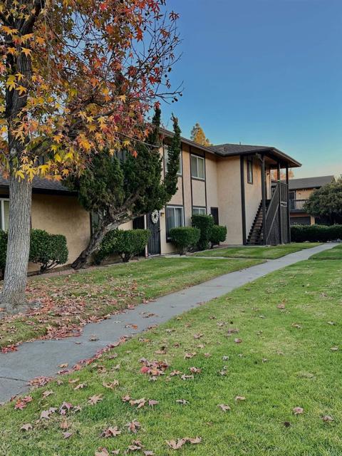 Detail Gallery Image 1 of 1 For 10325 Restful Ct, Santee,  CA 92071 - 2 Beds | 1 Baths