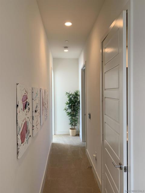 8575 Aspect Dr, San Diego CA: https://media.crmls.org/mediaz/cbbf92df-cde7-4cce-b3d5-10b32fcd977c.jpg