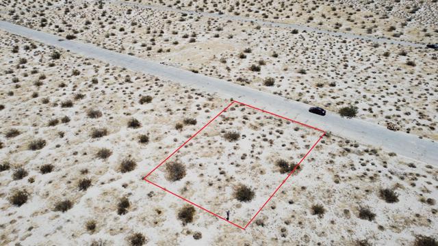 57 Norman Avenue, Desert Hot Springs CA: https://media.crmls.org/mediaz/cbbfbcbe-0eb4-46ba-94df-42322d1be4e9.jpg