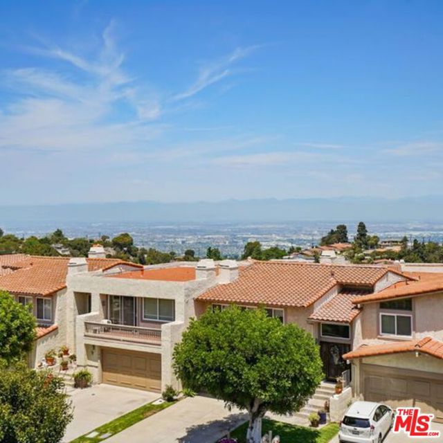 19 Hilltop Circle, Rancho Palos Verdes, California 90275, 2 Bedrooms Bedrooms, ,2 BathroomsBathrooms,Residential,Sold,Hilltop,22181005