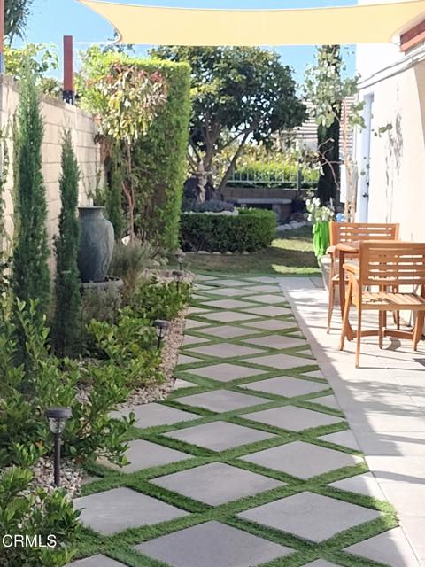 800 Calle Higuera, Camarillo CA: https://media.crmls.org/mediaz/cbc04da9-65ef-4bb0-b415-78ed28f0853d.jpg