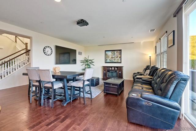 5324 Bella Vista St, Santee CA: https://media.crmls.org/mediaz/cbc14726-940f-4ca0-9d1d-fd90730be898.jpg
