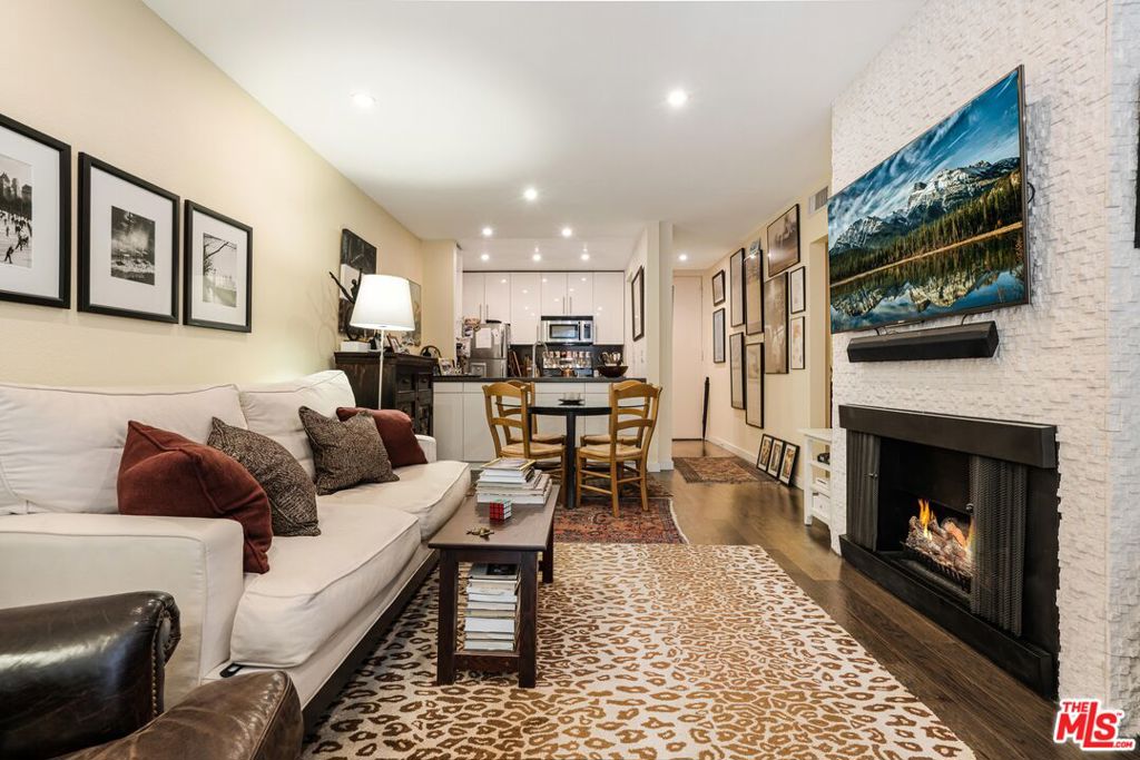 141 S Clark Drive 324, West Hollywood, CA 90048