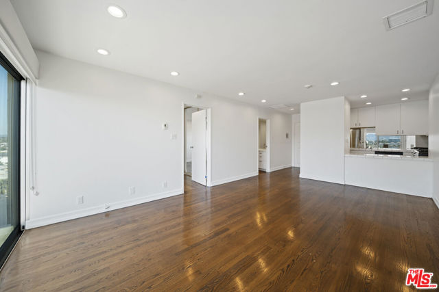 101 California Avenue, 903 photo 4