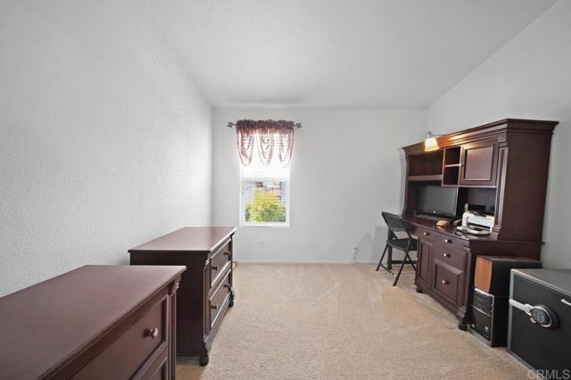 Home for Sale in Lakeside