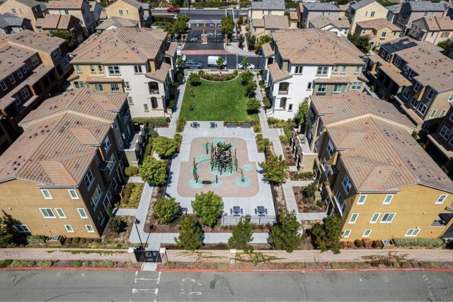 5743 Oceanspray Road, Newark CA: https://media.crmls.org/mediaz/cbc2552c-7270-4eac-9ced-17adfeaf93bd.jpg