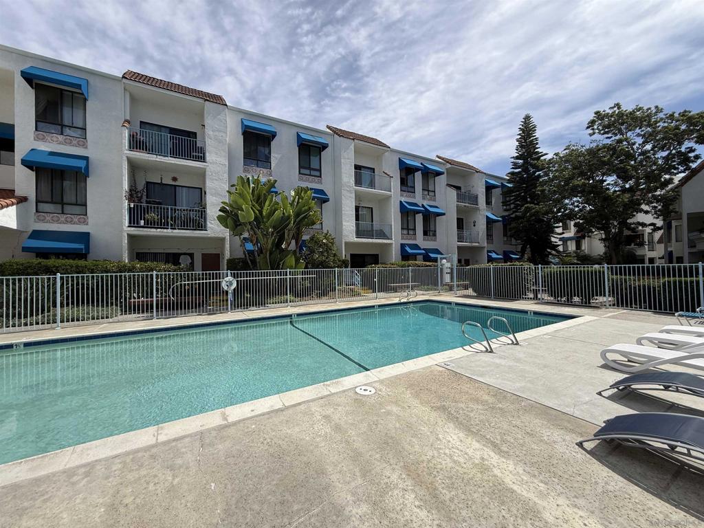 8308 Regents Rd - photo 8