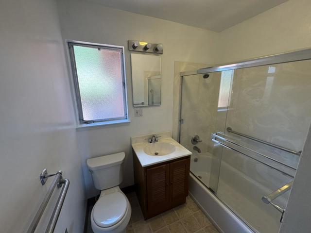 1625 Higgins Way, Pacifica CA: https://media.crmls.org/mediaz/cbc43014-e453-41eb-b66e-2bfc9f9eda74.jpg