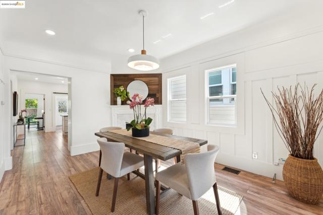 3716 Market St, Oakland CA: https://media.crmls.org/mediaz/cbc430eb-bb3d-48f6-bfd6-f2561f75aa1c.jpg