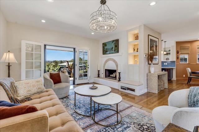 410 Monterey, Capitola CA: https://media.crmls.org/mediaz/cbc49700-f678-4664-a812-1640e1bfdf41.jpg