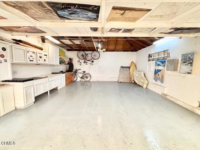 2271 Martinique Lane, Oxnard CA: https://media.crmls.org/mediaz/cbc4fdb1-dbb7-46bf-8bc6-c96b17d3b647.jpg