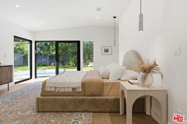 7401 Costello Avenue, Van Nuys CA: https://media.crmls.org/mediaz/cbc532f9-0894-4ac9-85a8-793c359f8415.jpg