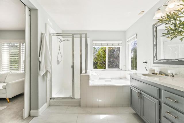 11225 Corte Isabelino, San Diego CA: https://media.crmls.org/mediaz/cbc5f095-8eb0-47ac-a9ca-c2ac5f24f4ef.jpg