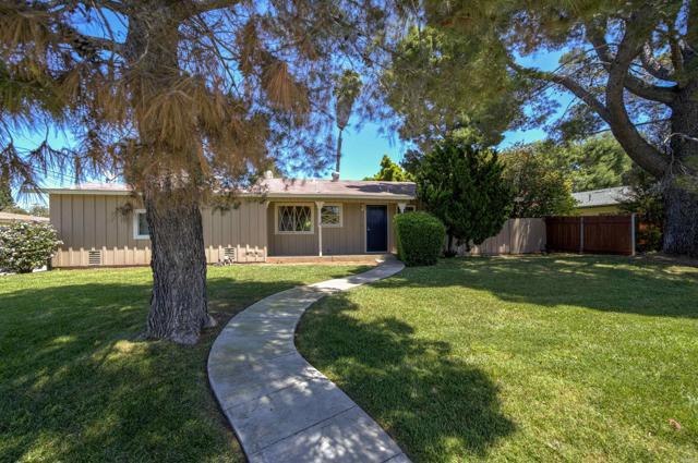 Detail Gallery Image 6 of 28 For 1130 S Tulip St, Escondido,  CA 92025 - 2 Beds | 1 Baths