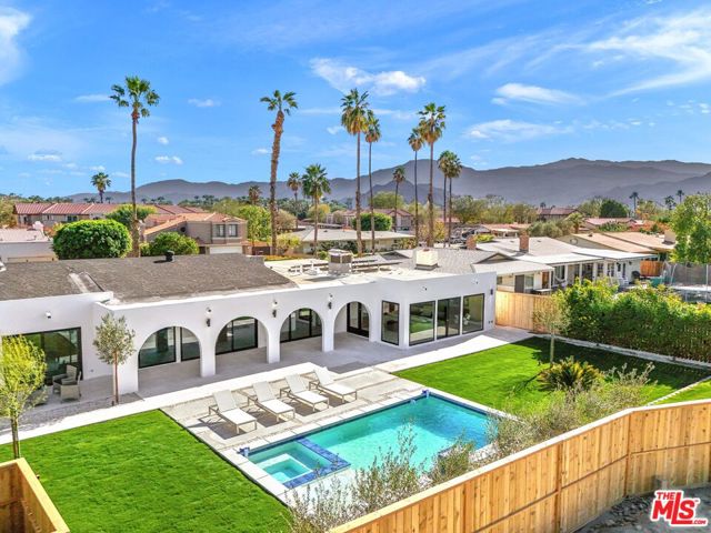 80100 Vista Grande, La Quinta CA: https://media.crmls.org/mediaz/cbc67d19-12d7-4f84-9b17-8714f6de972a.jpg
