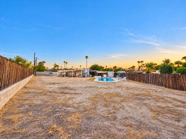 345 E Glen Circle S, Palm Springs, CA 92262