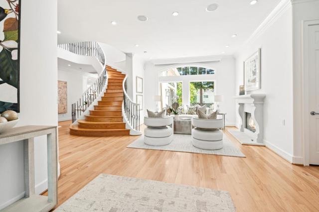 6 Zachary Court, Menlo Park CA: https://media.crmls.org/mediaz/cbc6b8bd-e93c-433c-894d-614a69568714.jpg