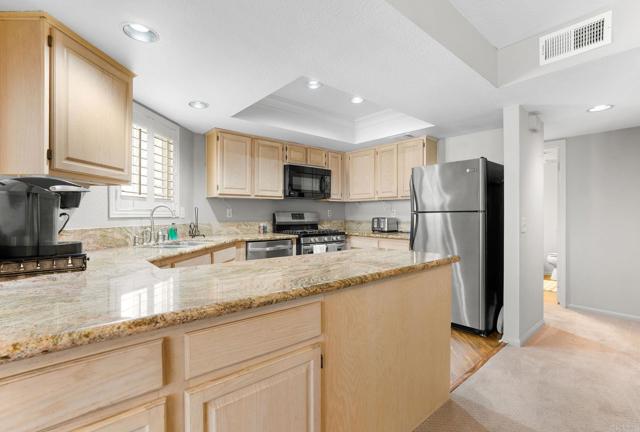 Detail Gallery Image 10 of 39 For 621 N Pacific St #204,  Oceanside,  CA 92054 - 2 Beds | 2 Baths