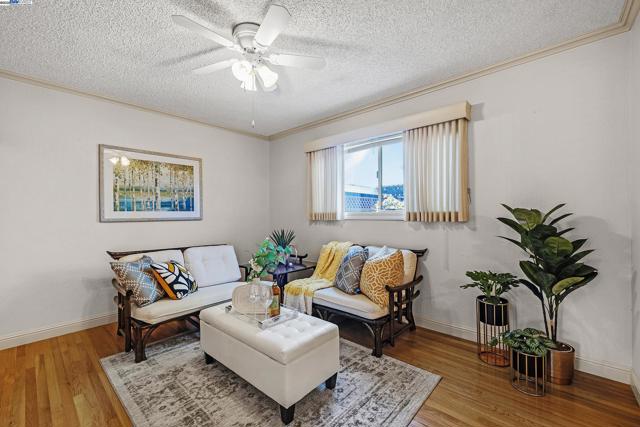 5645 Lemke Pl, Fremont CA: https://media.crmls.org/mediaz/cbc7bd82-ad9c-4370-a163-ad4f92e579c7.jpg