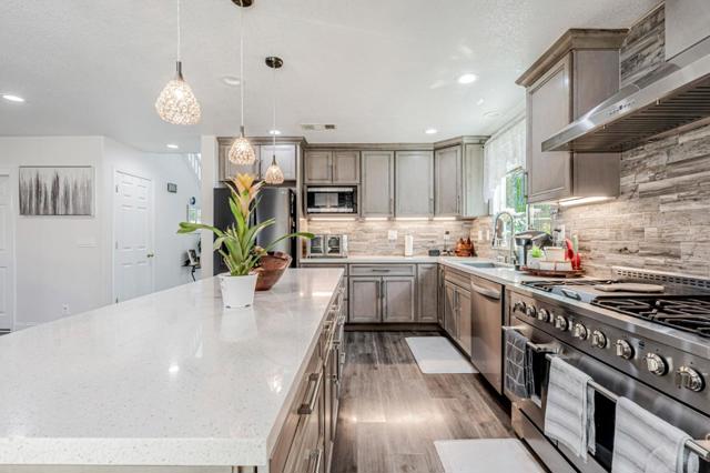615 Heron Drive, Los Banos CA: https://media.crmls.org/mediaz/cbcaf83c-4459-4533-93df-925201770367.jpg