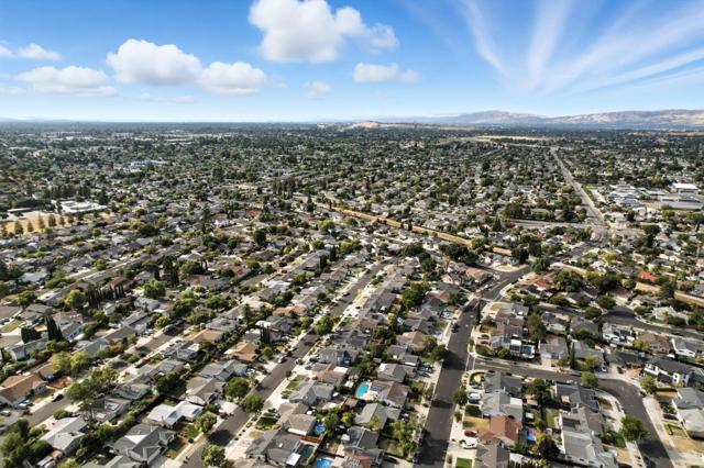 6270 Blossom Avenue, San Jose CA: https://media.crmls.org/mediaz/cbcb71f8-3373-4175-9b66-99b88d78da9a.jpg