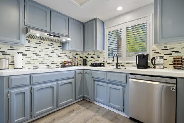 Image 11 of 40 For 2604 Snyder Avenue