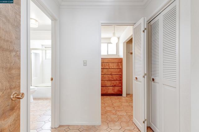 6180 HILLSIDE DRIVE, El Sobrante CA: https://media.crmls.org/mediaz/cbcda7db-ab15-4607-a708-abfd260be0c2.jpg