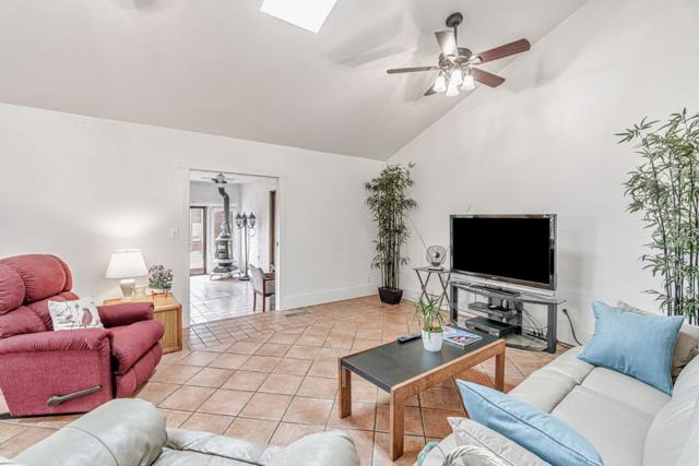 340 Merrill Road, San Juan Bautista CA: https://media.crmls.org/mediaz/cbcddd93-605c-4c83-bd27-45dc7416c545.jpg
