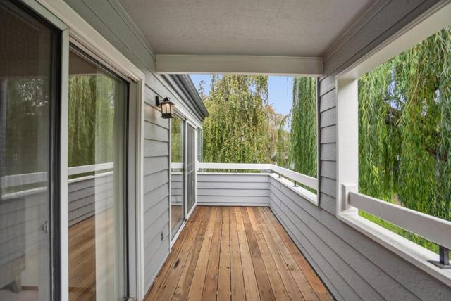 1612 Parkview Green Circle, San Jose CA: https://media.crmls.org/mediaz/cbcdfb8b-6074-4b37-83b1-954ca987c0f2.jpg