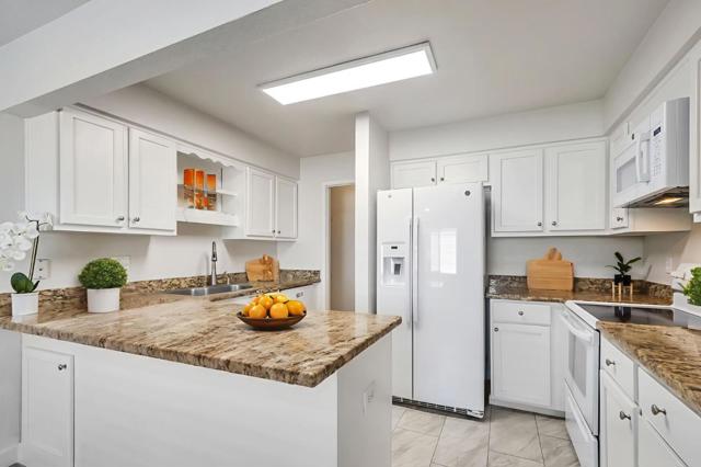 5535 Sean Circle, San Jose CA: https://media.crmls.org/mediaz/cbce6004-a6f5-484c-8045-e272f23b2d48.jpg