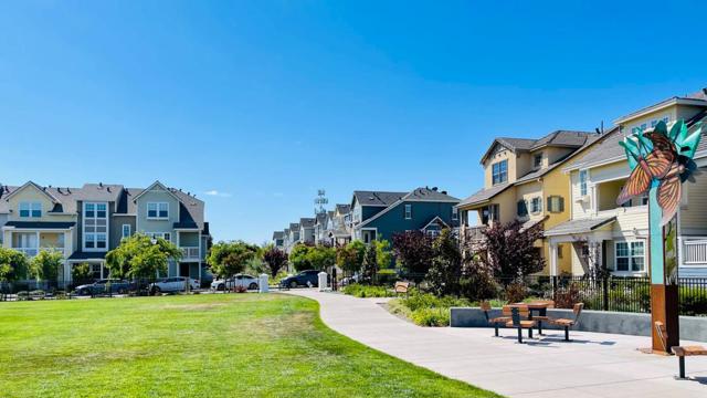 193 Fable Court, Mountain View CA: https://media.crmls.org/mediaz/cbcfe95b-d977-4b4b-931a-0c20084a3e9d.jpg