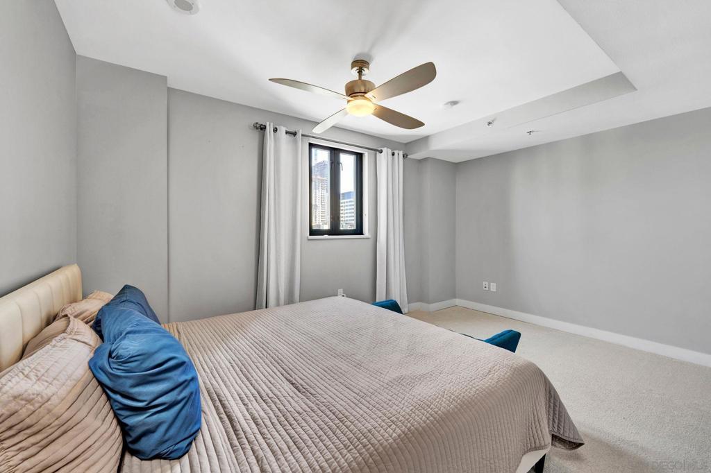 700 E St - photo 14