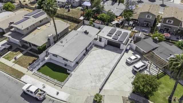 562 Lindsay Street, El Cajon CA: https://media.crmls.org/mediaz/cbd15a2f-e320-46b9-b160-d7701bde79eb.jpg