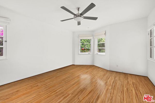 879 Fiske Street photo 16