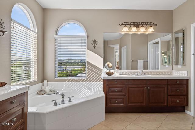 Detail Gallery Image 42 of 70 For 1907 Tanager St, Ventura,  CA 93003 - 4 Beds | 3 Baths