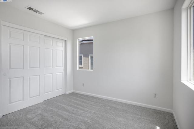 Image 31 of 58 For 552 Stonehaven Ct