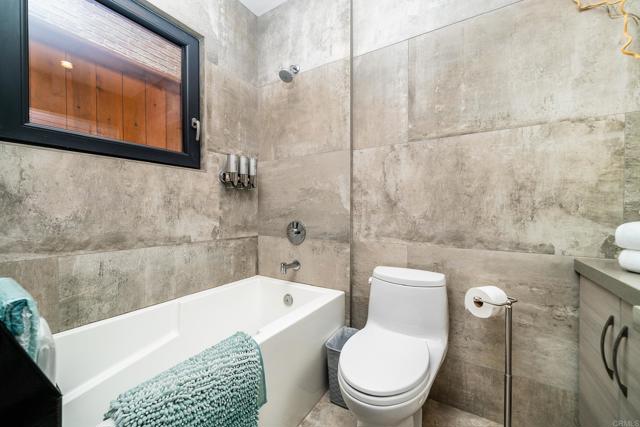 Image 22 of 43 For 907 S Tremont Street