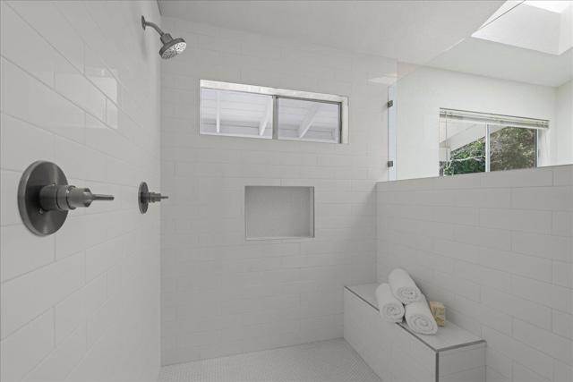 14721 Live Oak Lane, Saratoga CA: https://media.crmls.org/mediaz/cbd5d44a-f598-419b-832e-563cd136b02f.jpg