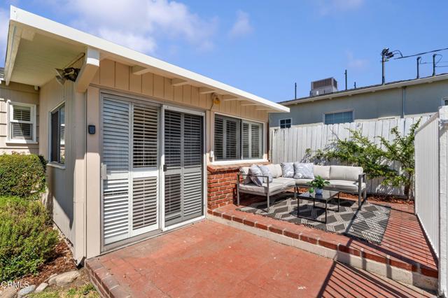 604 N Sunnyslope Avenue, Pasadena CA: https://media.crmls.org/mediaz/cbd8f05e-089e-4450-83a4-814b36322b09.jpg