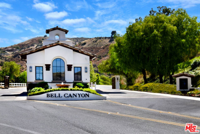 130 Dapplegray Road, Bell Canyon CA: https://media.crmls.org/mediaz/cbd95ca0-f62c-4f08-8bd7-8e34c2e5724f.jpg